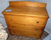 Pine three-drawer planked end chest