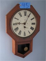 Waterbury schoolhouse wall clock, missing door