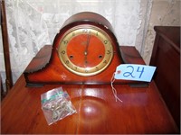 16" Style King mantel clock with Westminster