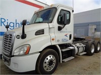 2013 FREIGHTLINER CASCADIA, T/A Day Cab