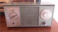 Vintage Clock Radio