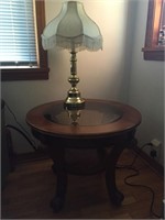 2 lamps and 2 end tables
