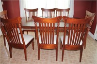 Kincaid Wood Dining Room Suit Table & 8 Chairs