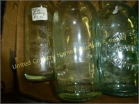 Box of 6 vintage bottles