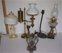 4 Electric Lamps & 1 Wall Sconce