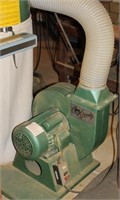Grizzly Model G1029 dust collector w/2 remote
