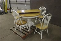 42" DINING TABLE WITH (4) CHAIRS