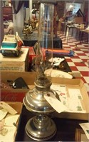 old metal Rayo oil lamp w Aladdin shade