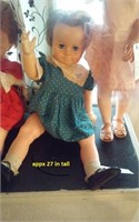 IDEAL 27" Saucy Walker doll w original clothes 196