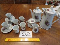Coffee & Tea Set (6) Cups & Saucers, Sugar, Creamr