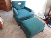 Green Chaise Lounge w/Ottoman