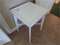 Table - 18” Square