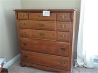 Maple Large Chest of Drawers (Ethan Allen) 42”W XT