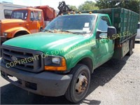 1999 FORD F-550 FLATBED W/ WOOD STAKE SIDES