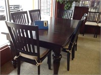 POTTERY BARN DINING TABLE W/2 LEAVES & 6 CHAIRS