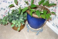 2 PC. ARITIFICIAL IVY IN BRASS PLANTER AND LIVE