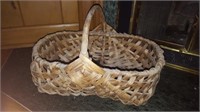 Colonial Basket