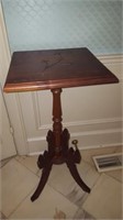 Victorian Pedestal Table