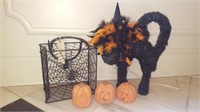 Halloween Cat, Basket, Pumpkins
