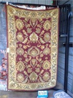 MAROON & GOLD TONES AREA RUG APPROX 5 Ft x 8 Ft