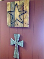 RUSTIC ART FROM RECLAIMED WOOD