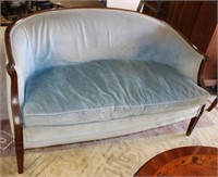 HICKORY CHAIR COMPANY BLUE VELOUR SETTEE W/ WOOD