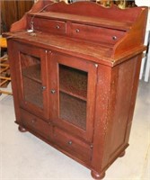 BROYHILL HEIRLOOM LIGHTED CHEST W/ GLASS DOORS