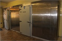 Walk-In cooler for parts