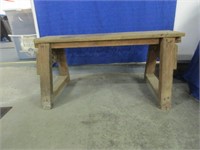 3 ft. long wooden work bench