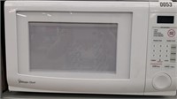 Magic Chef 1.1 cu ft Microwave oven