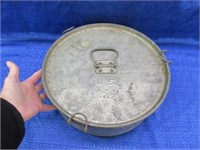 old "us 1942" round tin with lid