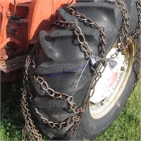 Tractor chains, came of a D17 16x9x28