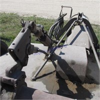 JD 5 ft pull-type rotary mower