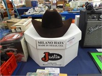 NEW JUSTIN 4X BROWN FELT HAT SIZE 7 1/2 WITH BOX.