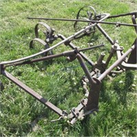 Mounted cultivator for Farmall C w/scratcher