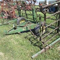 4 section harrow on cart, no cylinder