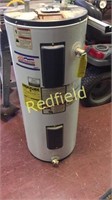 30 Gallon US Craftmaster Water Heater