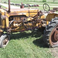 Minneapolis Moline R tractor, SN:00103580, stuck
