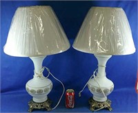 Two table lamps lot - 28H