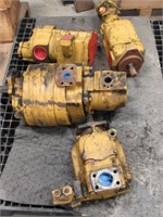 (qty - 4) Hydraulic Pumps for D10R-