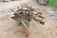 JOHN DEERE 2-BOTTOM SULKY PLOW ON STEEL WHEELS