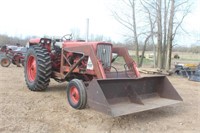 FARMALL 656 DIESEL WIDE FRONT TRACTOR