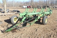 JOHN DEERE 3200 4-BOTTOM AUTOMATIC RESET PLOW WITH