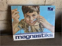 Magnastiks Vintage kids toy