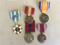 Military medals, armed forces and assorted