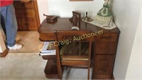SINGLE KNEE HOLE DESK WITH CHAIR