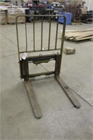 FORKLIFT BACK PLATE WITH SIDE SHIFT, APPROX 33"