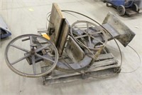 BAND SAW, NO MOTOR, KNOB IN OFFICE