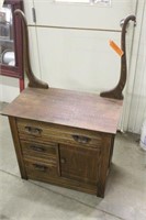 DRY SINK WITH TOWEL RACK, APPROX