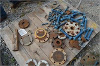 PALLE TWITH FLANGES AND STUDS